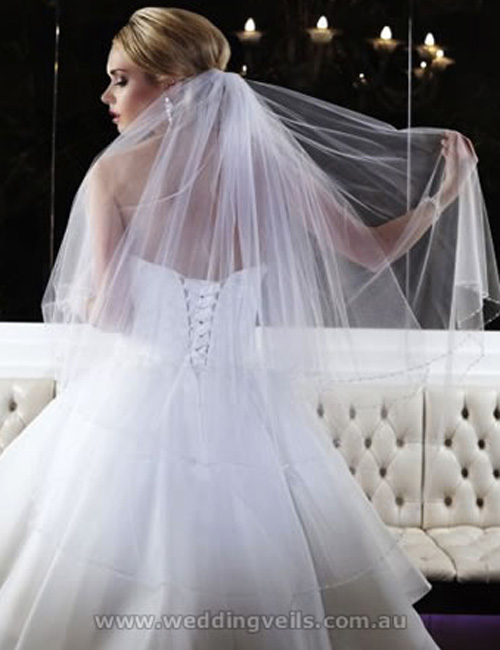 Malishow 2 Tiers Wedding Veil Sequin Beaded Pearl Edge Bling Bridal Veils 